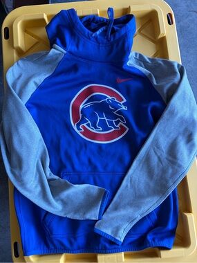 Women’s Nike Chicago Cubs Sweatshirt